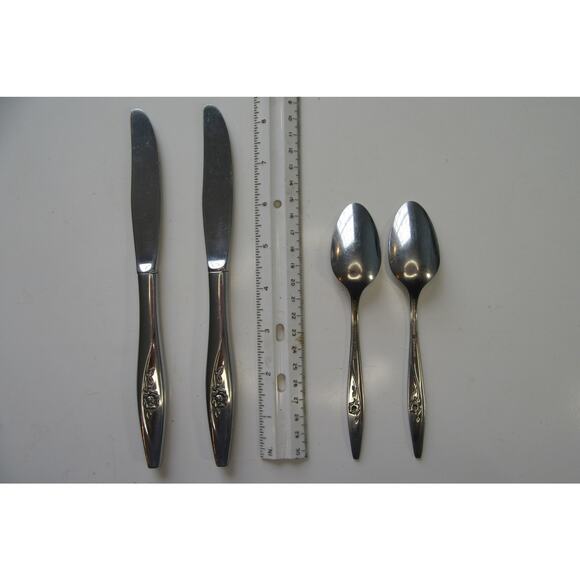 Oneidacraft Deluxe Lasting Rose Stainless Steel 4 Piece Serving Set For Two - Picture 3 of 5